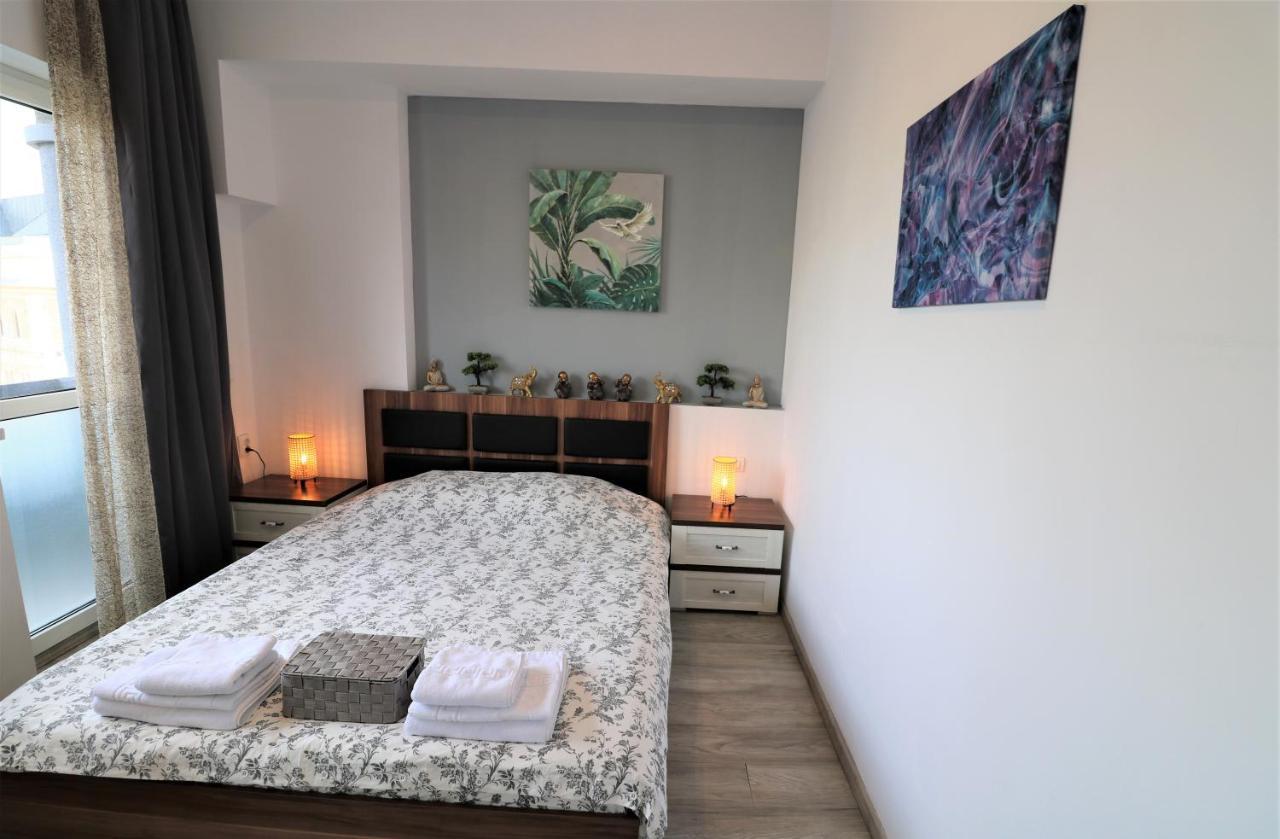 Cozy Deluxe Apartment - Old Town - Free Minibar บูคาเรสต์ ภายนอก รูปภาพ