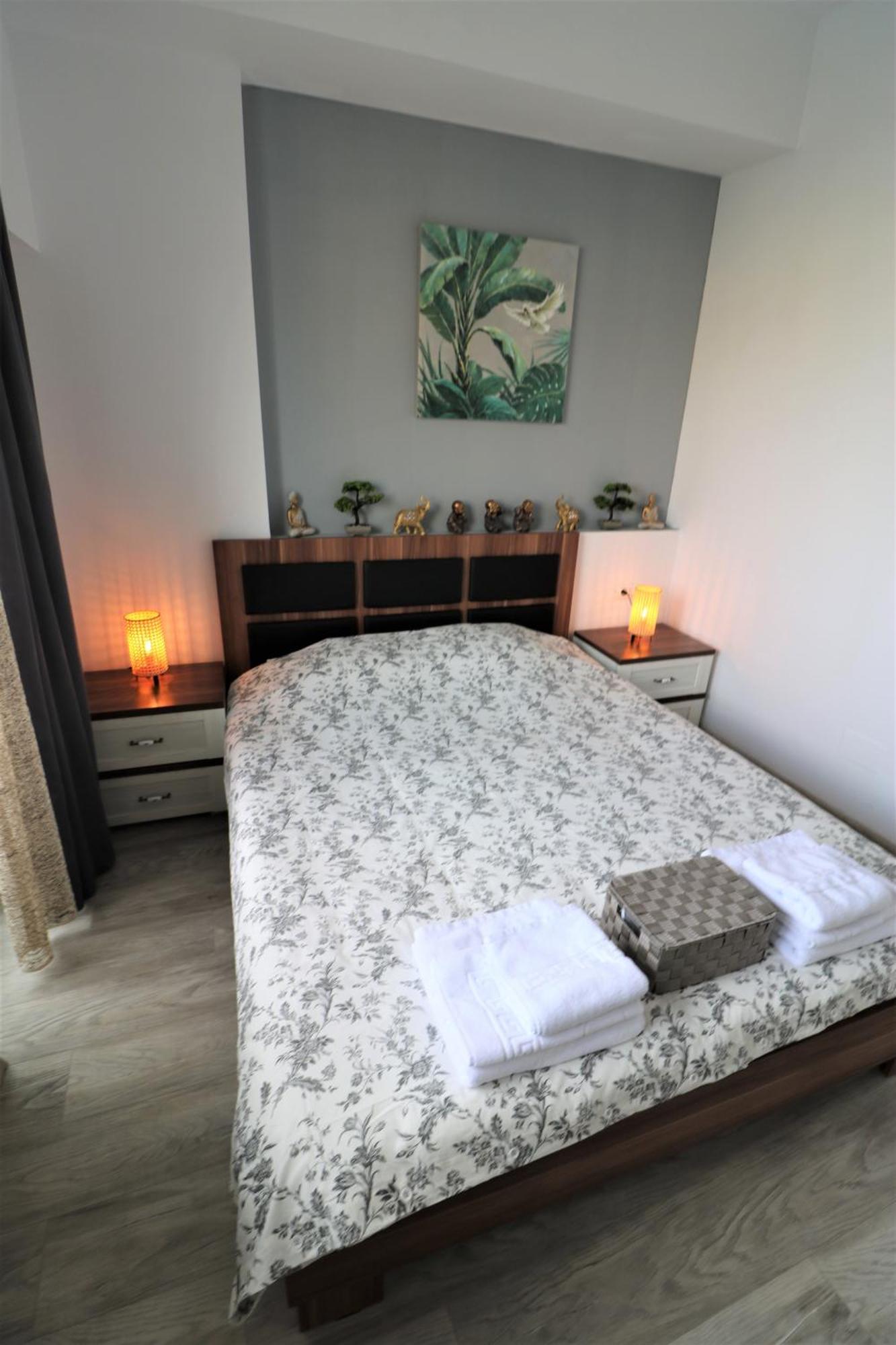 Cozy Deluxe Apartment - Old Town - Free Minibar บูคาเรสต์ ภายนอก รูปภาพ
