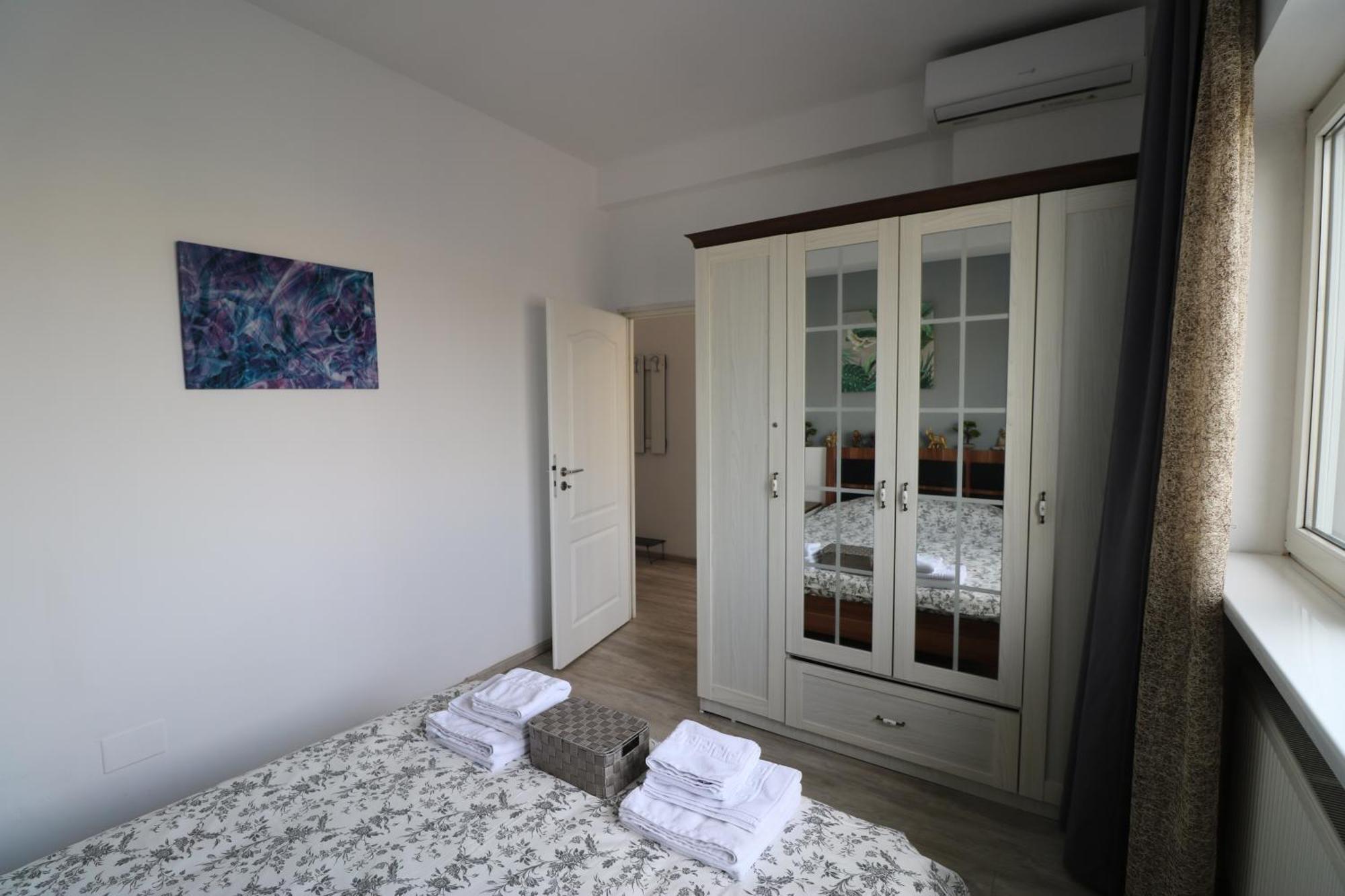 Cozy Deluxe Apartment - Old Town - Free Minibar บูคาเรสต์ ภายนอก รูปภาพ